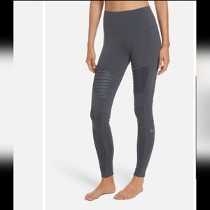 ALO Yoga High Waisted Moto Leggings size small